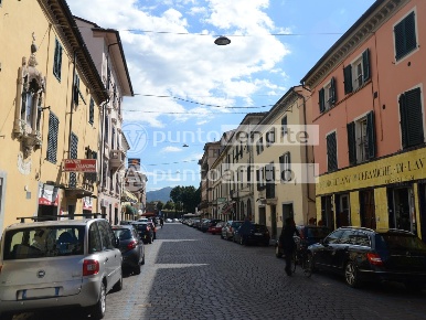 Foto Locale commerciale a Lucca San Marco - Acquacalda di 110 m² in vendita