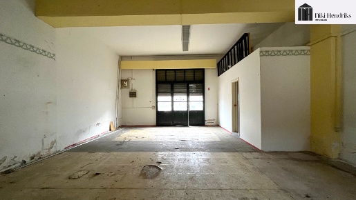 Foto Laboratorio a Santa Croce sull'Arno Centro di 121 m² con 2 locali