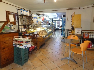 Foto Attività commerciale a Casciana Terme Lari Cevoli di 100 m² in vendita