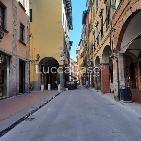 Foto Locale commerciale a Pisa San Martino di 65 m² con 3 locali in affitto