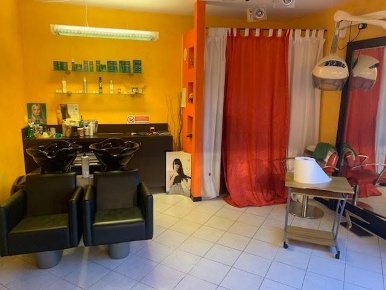 Foto Locale commerciale a Cascina Navacchio Nord - Zambra di 30 m²