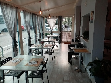 Foto Ristorante a Pontedera Centro di 130 m² con 6 locali in vendita