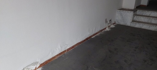 Foto Locale commerciale a Carrara Avenza di 77 m² con 1 locali in vendita
