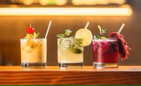 Foto Bar a Pietrasanta di 150 m² con 3 locali in vendita