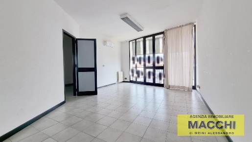 Foto Ufficio a Ponsacco Centro di 50 m² con 2 locali in vendita