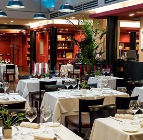 Foto Ristorante a Massa Centro di 120 m² con 4 locali in vendita