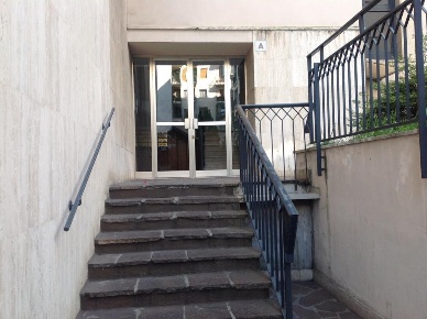 Foto Ufficio in PIAZZALE EUROPA, Gallarate Centro di 75 m² con 2 locali