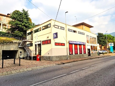 Foto Negozio in corso europa, Calolziocorte Centro di 100 m² con 2 locali