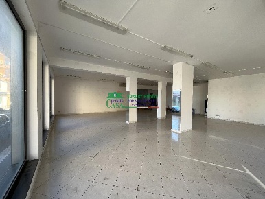 Foto Locale commerciale a Modica Modica Sorda di 150 m² con 2 locali