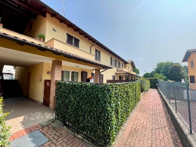 Foto Appartamento a Mornago di 80 m² con 3 locali in affitto