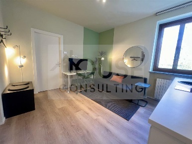 Foto Appartamento in Via Federico Confalonieri, Villasanta di 45 m²