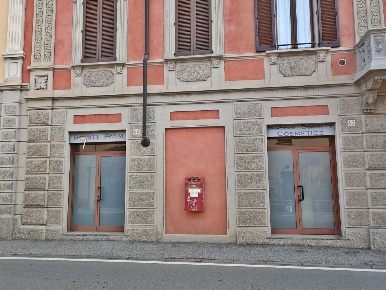 Foto Negozio in VIA MAZZINI, Vimercate Semicentro di 72 m² con 1 locali