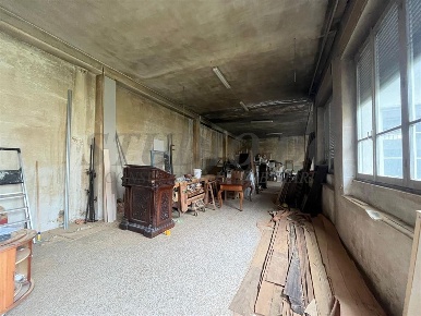 Foto Laboratorio in Corso Roma, Cesano Maderno di 100 m² con 1 locali