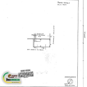 Foto Magazzino in Via Aurelio Di Bella, Palermo Calatafimi Alta di 42 m²
