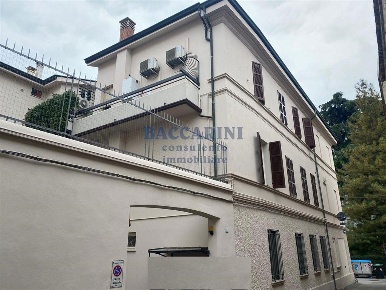 Foto Ufficio in VIA CAMPIDORI, Faenza di 185 m² con 8 locali in affitto