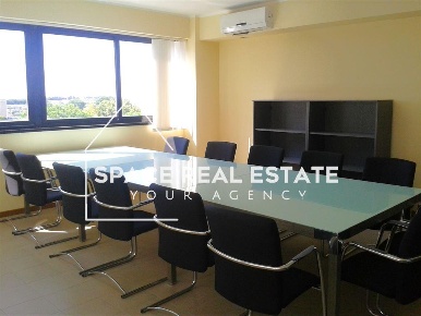 Foto Ufficio in Via Orvieto, Pomezia Maggiona - Area Produttiva di 430 m²