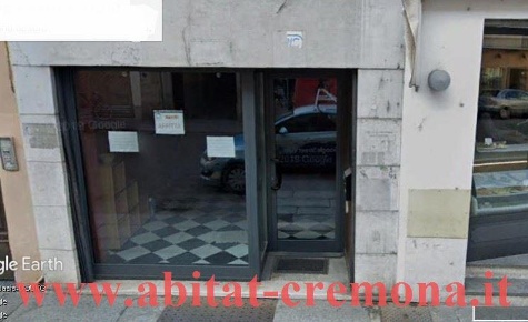 Foto Locale commerciale in Corso Garibaldi, Cremona Centro di 90 m²