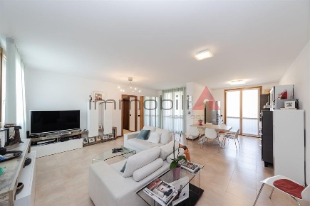Foto Appartamento a Brugherio di 102 m² con 3 locali in vendita
