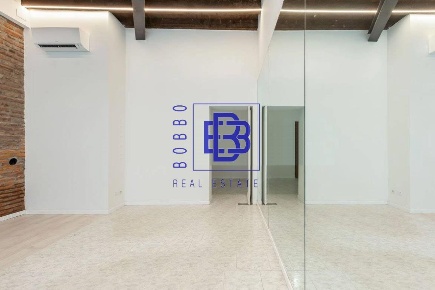 Foto Negozio in Piazzale Baracca, Milano Vercelli - Wagner di 40 m²