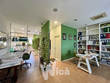 Foto Ufficio a Cesena di 70 m² con 1 locali in vendita