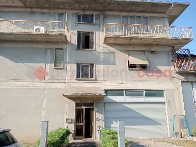 Foto Appartamento in SETTEPONTI, Arezzo Quarata di 195 m² con 6 locali