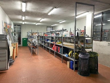 Foto Laboratorio a Varese di 200 m² con 2 locali in vendita