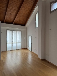 Foto Ufficio a Vallefoglia di 56 m² con 3 locali in vendita