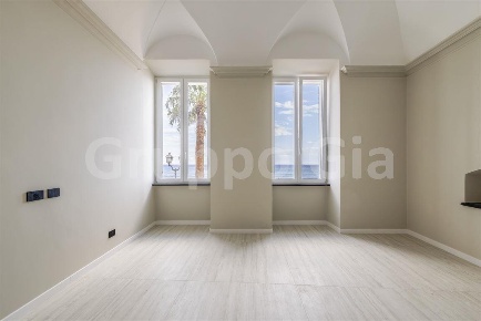 Foto Appartamento a Alassio Via Roma, Borgo Barusso di 90 m² con 3 locali