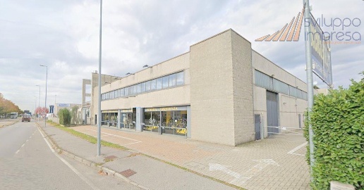 Foto Negozio in via Roma, Cavenago di Brianza di 900 m² in affitto