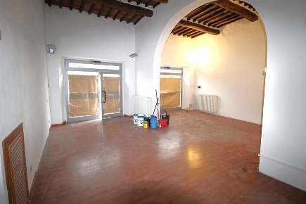 Foto Negozio a Greve in Chianti di 120 m² con 3 locali in affitto