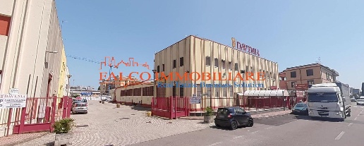 Foto Capannone industriale in Via della Resistenza, Milano Romano Banco
