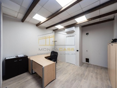 Foto Ufficio in Viale Libertà, Monza Via Lecco - Via Bergamo di 35 m²