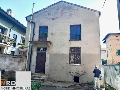 Foto Casa indipendente in Cantelma, Mantova Centro di 360 m² in vendita
