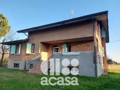 Foto Villa unifamiliare in via cesenatico, Cesenatico di 245 m² in vendita