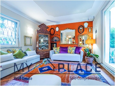 Foto Casa indipendente a Malgrate di 156 m² con 4 locali in vendita