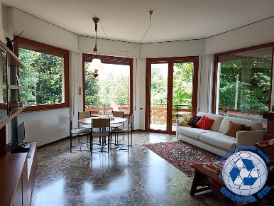 Foto Appartamento in Via Monte grappa, Leggiuno Centro di 90 m² in affitto