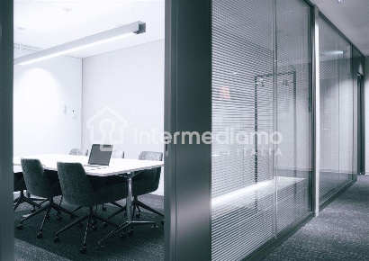 Foto Ufficio a Arco di 130 m² con 4 locali in vendita