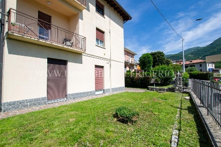 Foto Appartamento in Via Sant'Antonio, Caprino Bergamasco Sant'Antonio