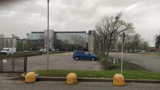 Foto Magazzino a Assago di 360 m² con 1 locali in vendita