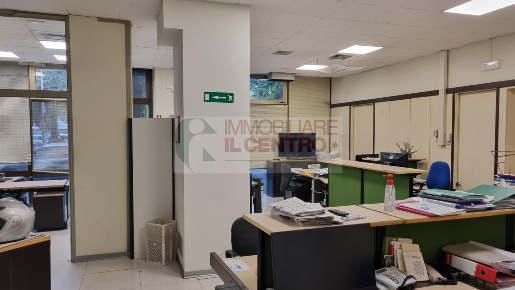 Foto Negozio a La Spezia di 170 m² con 1 locali in vendita