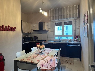 Foto Casa indipendente a Massa Lombarda di 195 m² con 5 locali in vendita