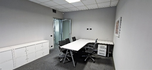 Foto Ufficio in Via Triulziana, San Donato Milanese Centro di 230 m²