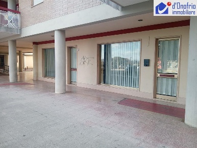 Foto Ufficio a Campobasso di 80 m² con 3 locali in affitto