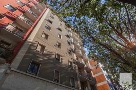 Foto Negozio in Via g. d'annunzio, Milano Corso Genova di 30 m² in affitto