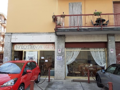 Foto Negozio a Brescia Brescia Due di 915 m² con 6 locali in vendita