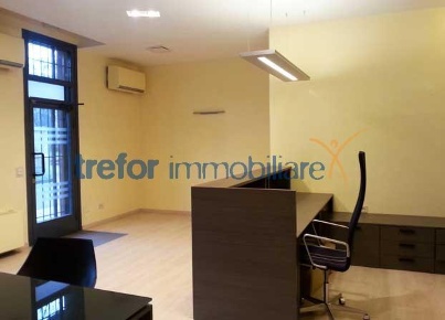 Foto Ufficio in Via Triulziana, San Donato Milanese Centro di 84 m²