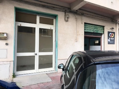 Foto Negozio in Via Pietro Nenni, Agrigento Centro Storico di 76 m²