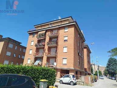 Foto Appartamento in via petrarca, Foligno Viale Firenze, Paciana di 91 m²