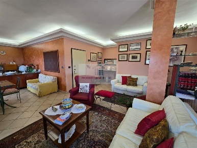 Foto Appartamento in VIA VIVALDI, Priolo Gargallo di 140 m² con 4 locali