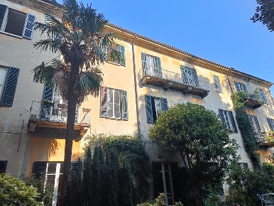 Foto Appartamento a Como Centro Storico di 145 m² con 5 locali in affitto